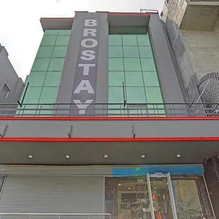 Oyo Townhouse 409 Brostay Meera Bagh